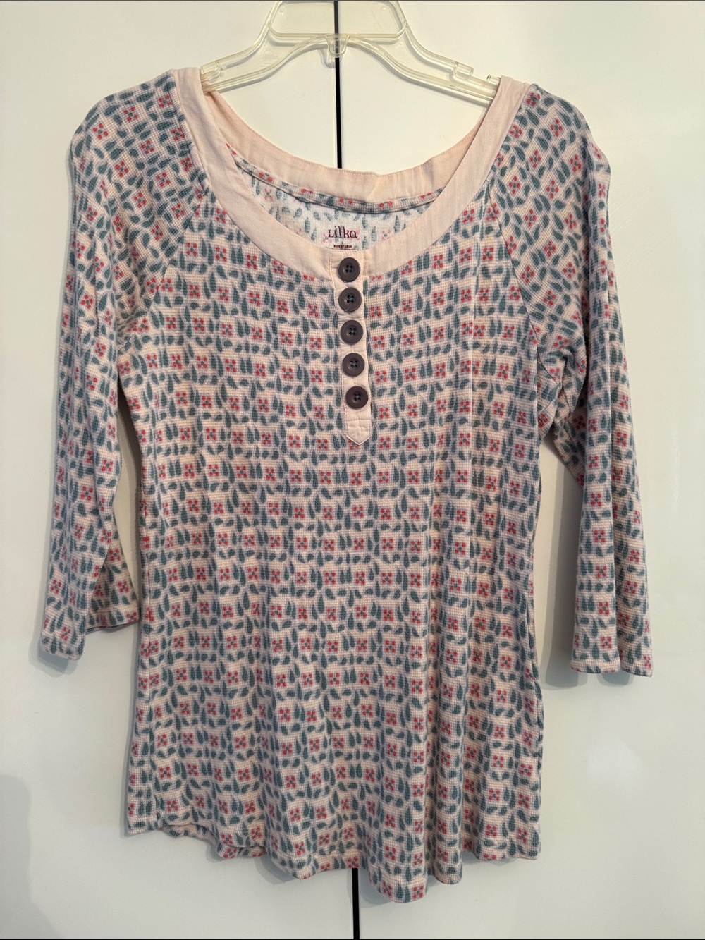 Anthropologie Lilka Printed Henley Scoop Neck Women's Top - Pink Floral
